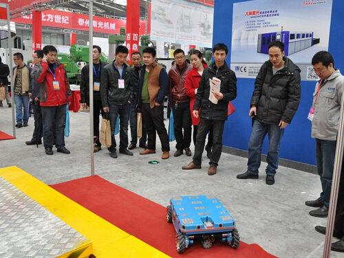 米兰手机网页版登录入口参加2015中国西部国际装备制造业博览会-展会现场-3.jpg